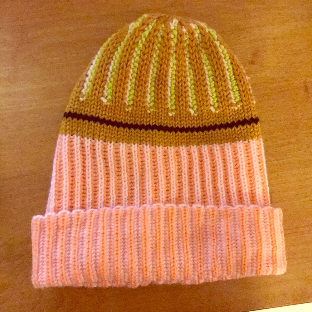 NWOT Anthropologie beanie